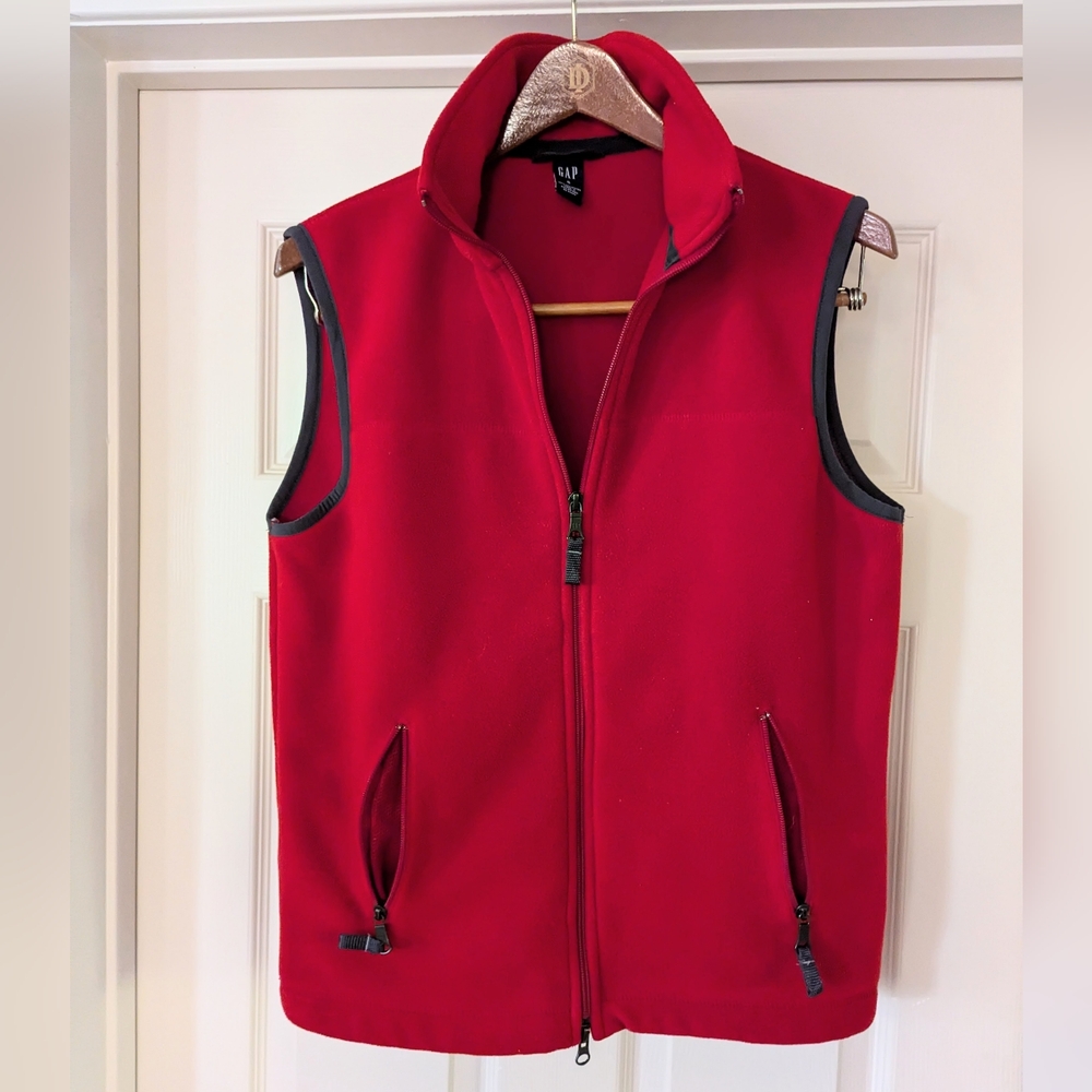 Vintage Red GAP Zip-Up Vest Size Small With Pockets